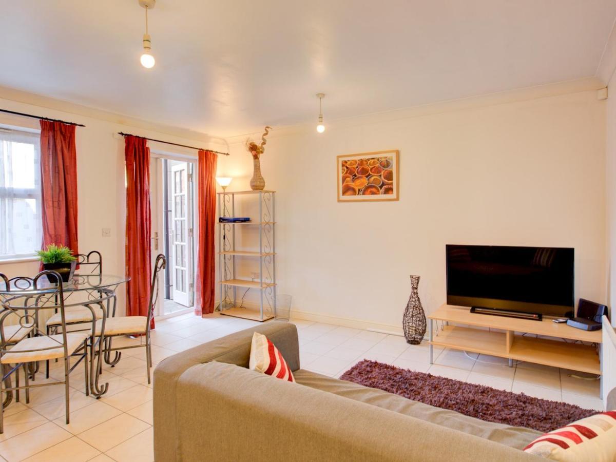 Pass The Keys Spacious For 2 Free Parking Apartment Manchester