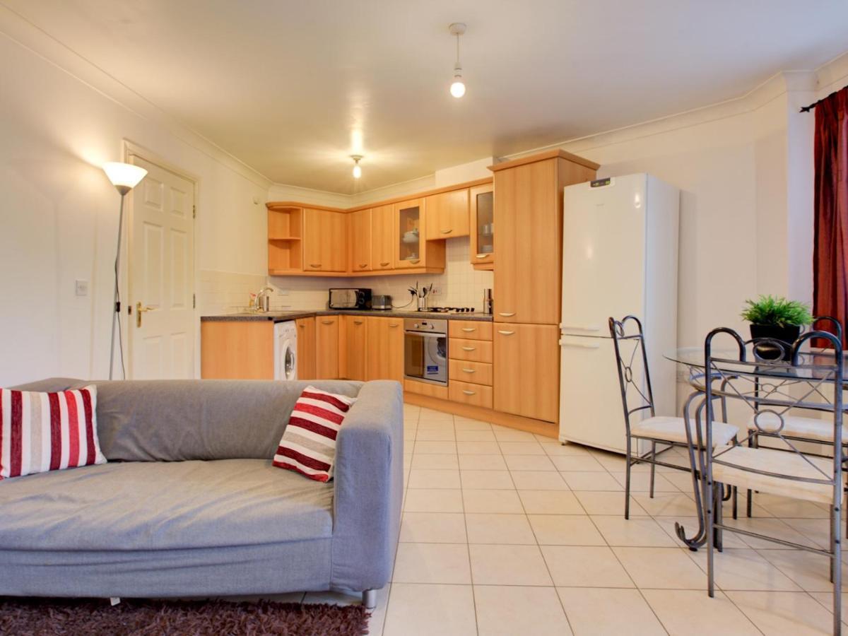 Pass The Keys Spacious For 2 Free Parking Apartment Manchester